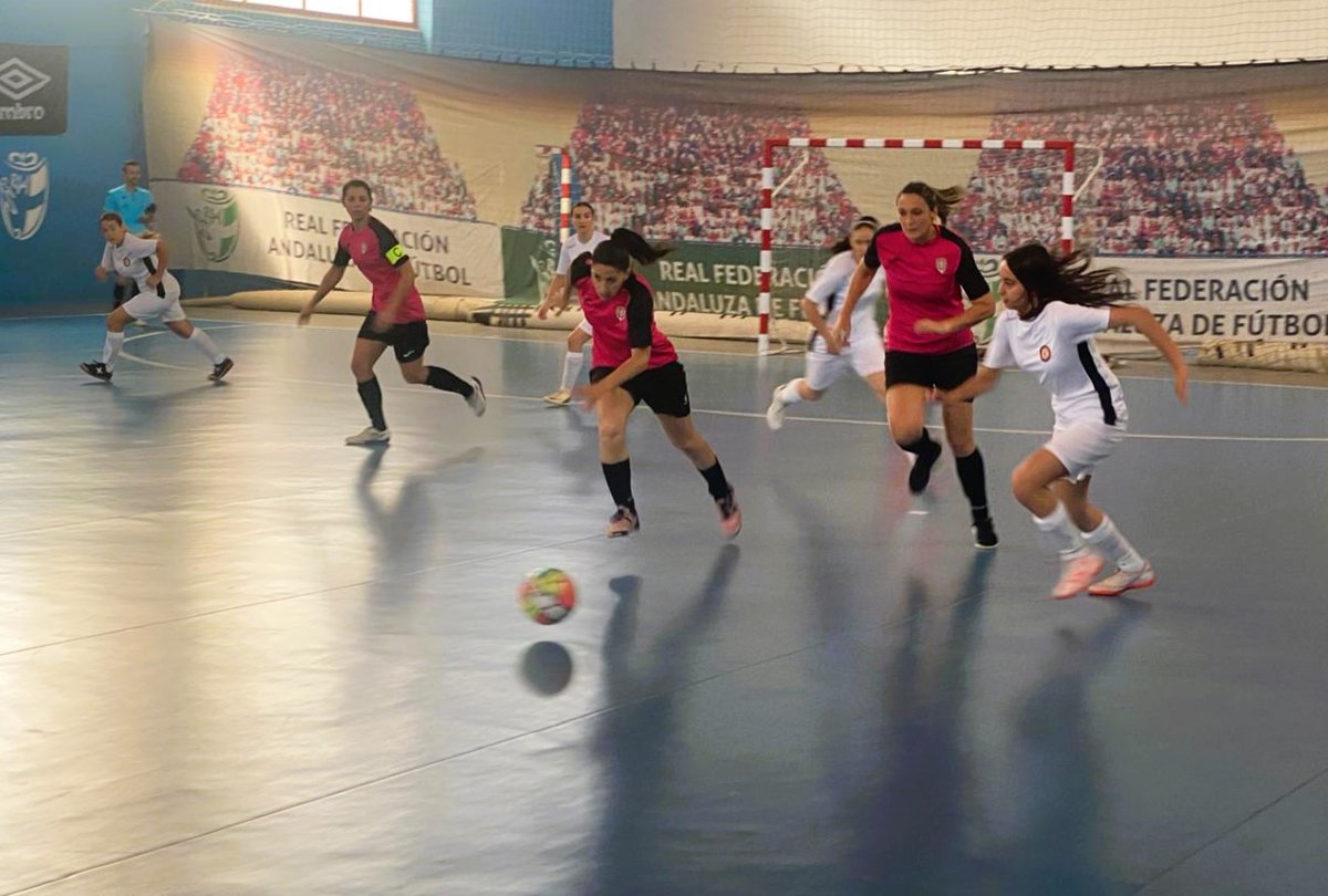 FedFutbolCeuta's tweet photo. ◼️ Competiciones | ➡️ 𝗘𝗹 𝗖𝗮𝗺𝗼𝗲𝗻𝘀 𝗕 𝗰𝗮𝗲 𝗱𝗲𝗿𝗿𝗼𝘁𝗮𝗱𝗼 𝗮𝗻𝘁𝗲 𝗟𝗮 𝗘𝘀𝗽𝗶𝗴𝘂𝗲𝗿𝗮 𝗲𝗻 𝘂𝗻 𝗲𝗻𝗰𝘂𝗲𝗻𝘁𝗿𝗼 𝗺𝘂𝘆 𝗶𝗴𝘂𝗮𝗹𝗮𝗱𝗼

#JuntosPorElFutbolDeCeuta ◻️◼️

Más ℹ️ https://t.co/5DcUNTK4Uj https://t.co/bbKz9R5AKE