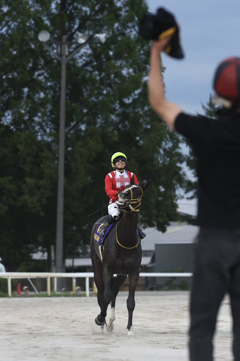 norinori0178's tweet photo. 今日 #金沢競馬場 で行われた第8回 #石川優駿 は、2番人気の #ナミダノキス（牡3・金田一昌厩舎）が優勝。
中央から転入後4戦無敗での載冠。
鞍上は柴田勇真騎手は石川優駿初勝利。おめでとうございます！ https://t.co/0zvNw0kkwp