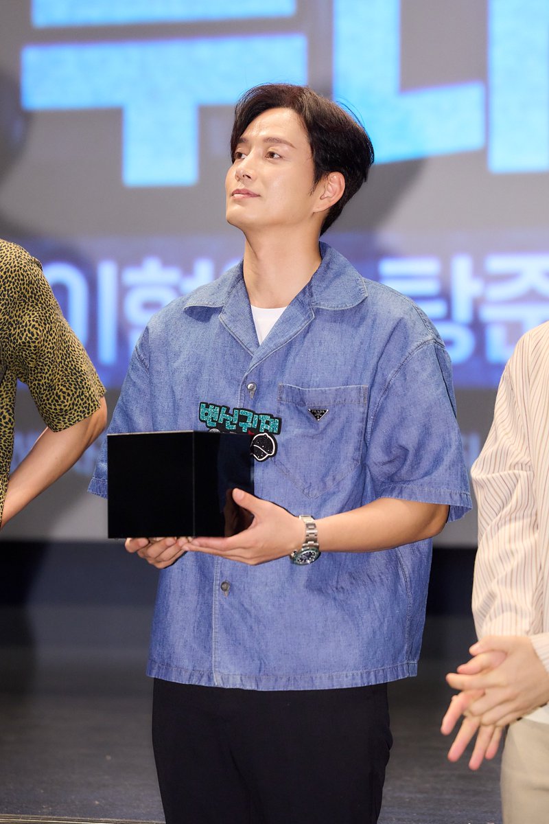 movie_n_NEW's tweet image. 기분이다~! 내일도 토요일~!
ㄴ라고 말하면 계속 &amp;lt;설계자&amp;gt; 무대인사 볼 수 있나요?👉👈

&amp;lt;설계자&amp;gt;를 찾아주신 관객 여러분 감사합니다!

#설계자 #THEPLOT  #이요섭감독
#강동원 #이무생 #김신록 #이현욱 #탕준상