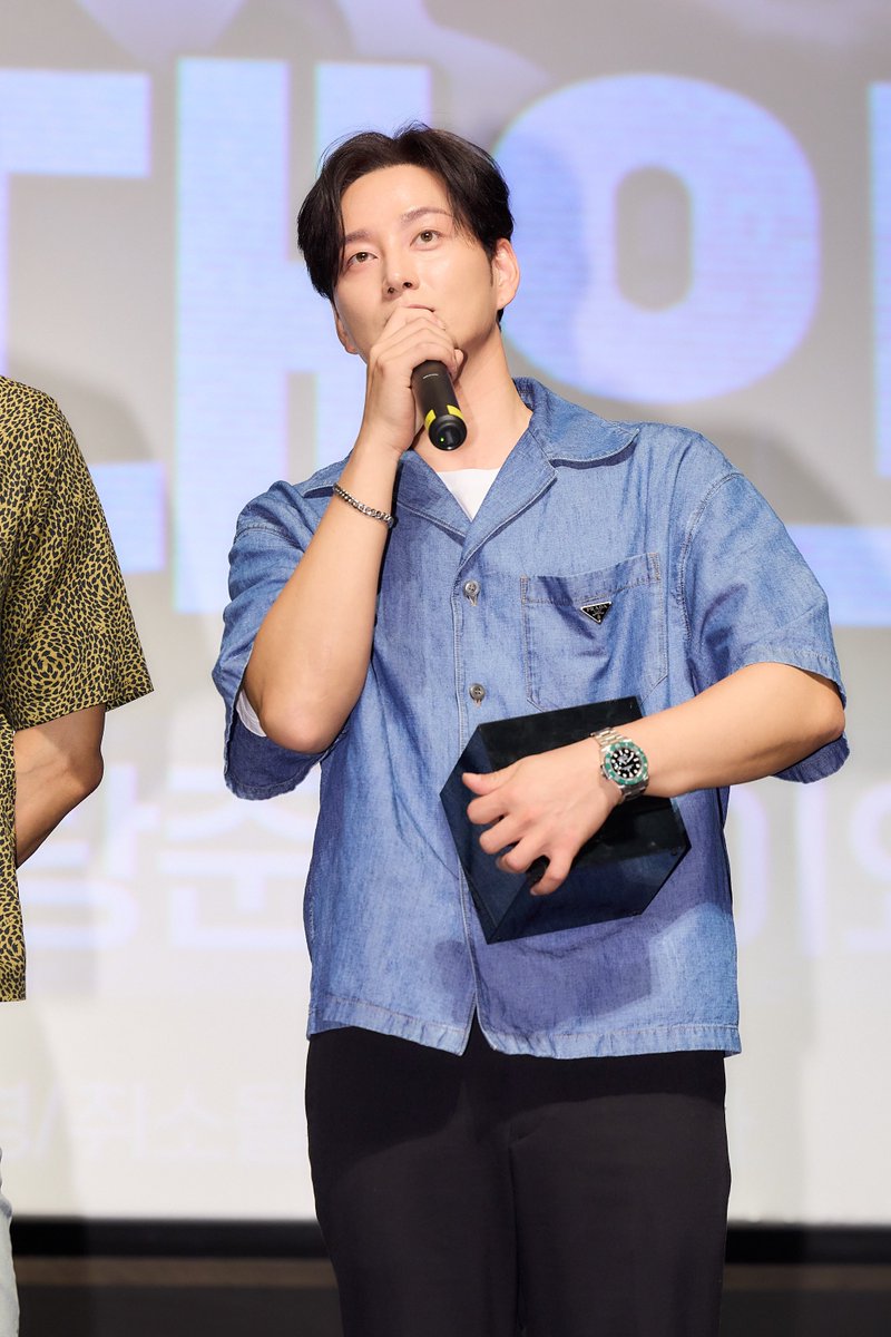 movie_n_NEW's tweet image. 기분이다~! 내일도 토요일~!
ㄴ라고 말하면 계속 &amp;lt;설계자&amp;gt; 무대인사 볼 수 있나요?👉👈

&amp;lt;설계자&amp;gt;를 찾아주신 관객 여러분 감사합니다!

#설계자 #THEPLOT  #이요섭감독
#강동원 #이무생 #김신록 #이현욱 #탕준상