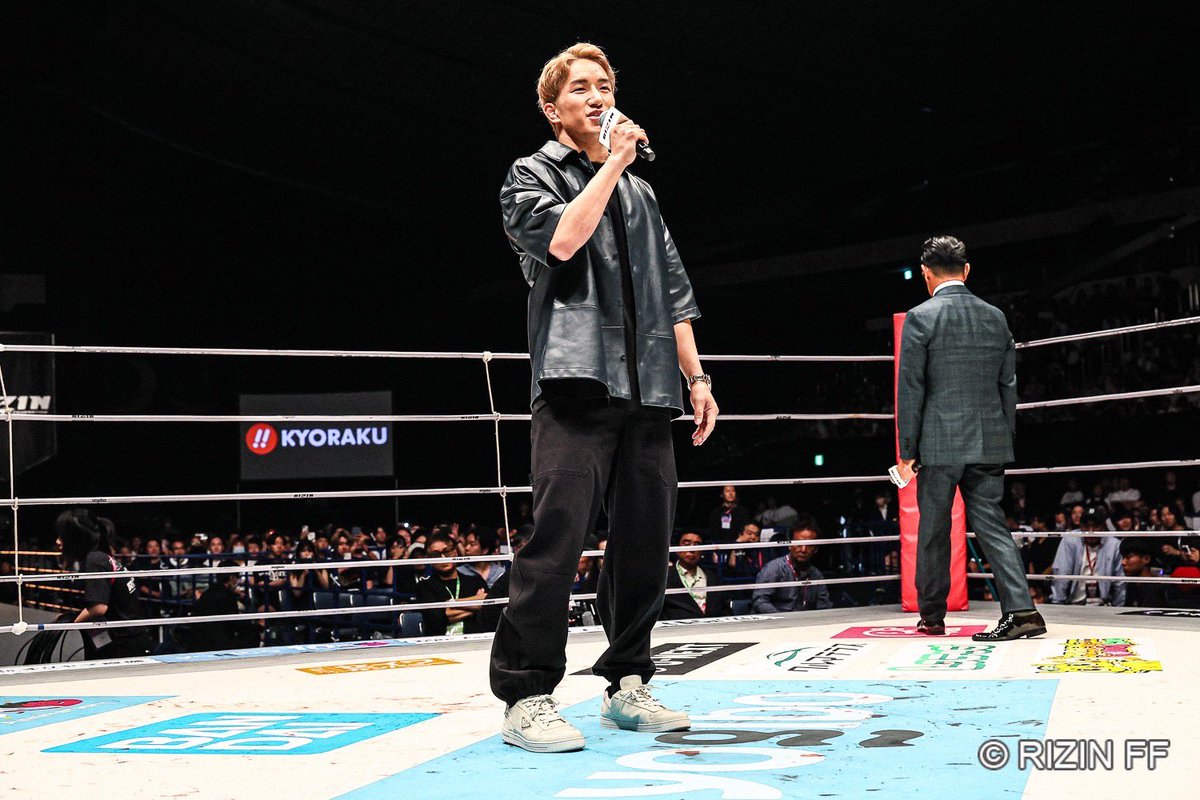 kai_1031_'s tweet photo. リングの上で発表させて頂いたとおり
RIZINバンタム級のベルトを返上してUFCに行きます。
一度も防衛戦をせずにUFCにいくという僕のわがままを受け入れてくれて背中を押してくれた榊原さんに感謝します。
僕の夢はUFCのチャンピオンになって日本に世界中のファンを連れてくることです。
必ずベルトをとるので楽しみにしててください。