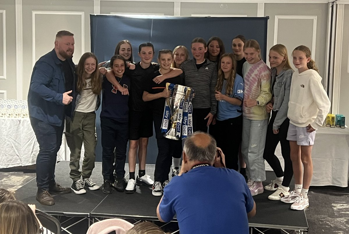 Daniel Hatfield tweet media