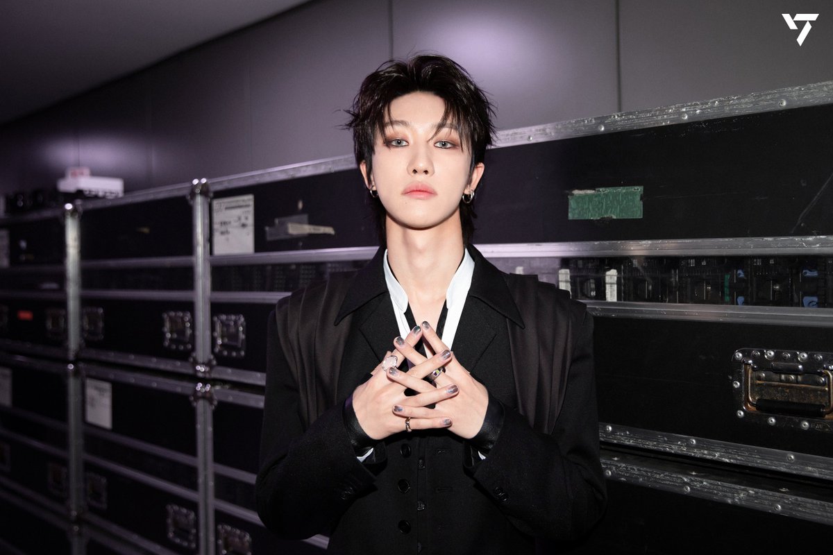 THEtothe8ight's tweet photo. 'MAESTRO' Photo Sketch #디에잇 https://t.co/BKDlUa5EC7