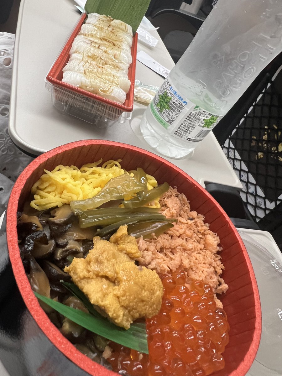 kobayasisters's tweet photo. お姉ちゃんと弾丸新潟旅行してきた！
チカポンとえりぴよちゃんにも会えて嬉しい楽しい最高旅でした🫶💛女は黙って新潟。必ず笑顔にさせてくれるぜ。 https://t.co/1SB7zJGqak