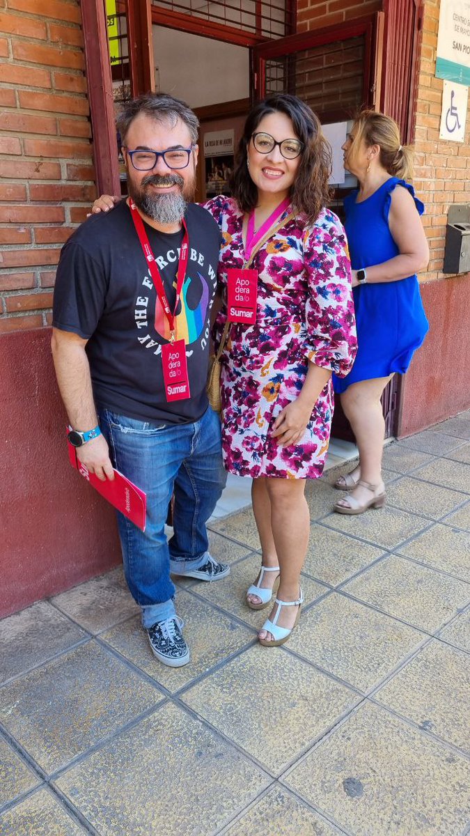 IUV_Murcia's tweet photo. Con las compañeras de Sumar en su barrio, ya acreditados como #ApoderadasIU, @JohnDBabyack https://t.co/vQWyxHfgcq