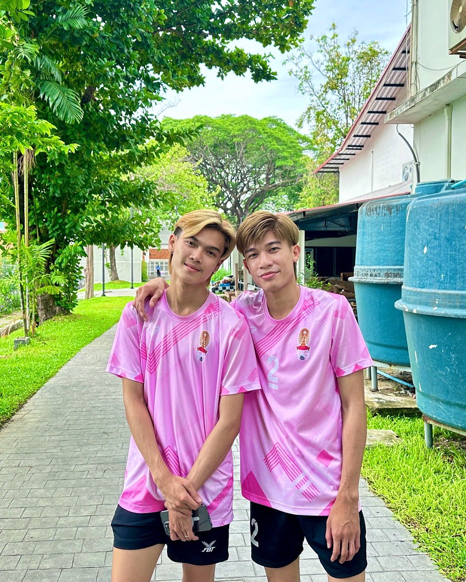 ping_prachya's tweet photo. โค้ชส่วนตัว 🩷😁🩷 #chula #อ่างแก้วเกมส์2024 https://t.co/jknRuVnJOj