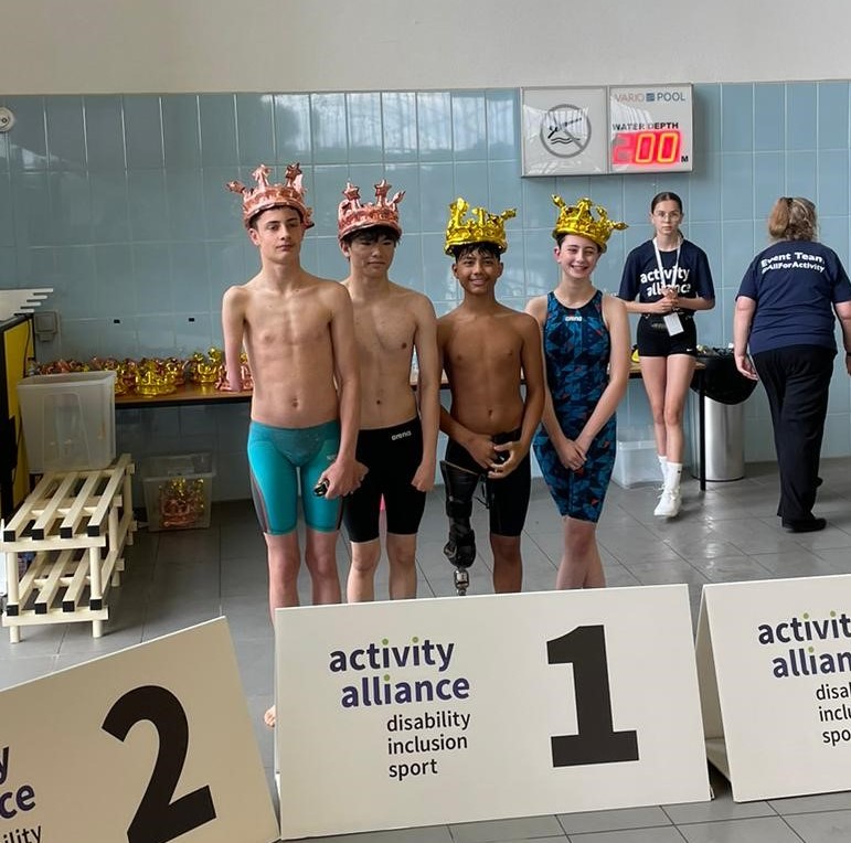 Congratulations to the winners of our last races - the mixed 200m freestyle relays. What a fantastic way to end an amazing weekend here in Coventry! Well done to all our swimmers. We hope you've enjoyed it as much as we did. #JuniorSwim24