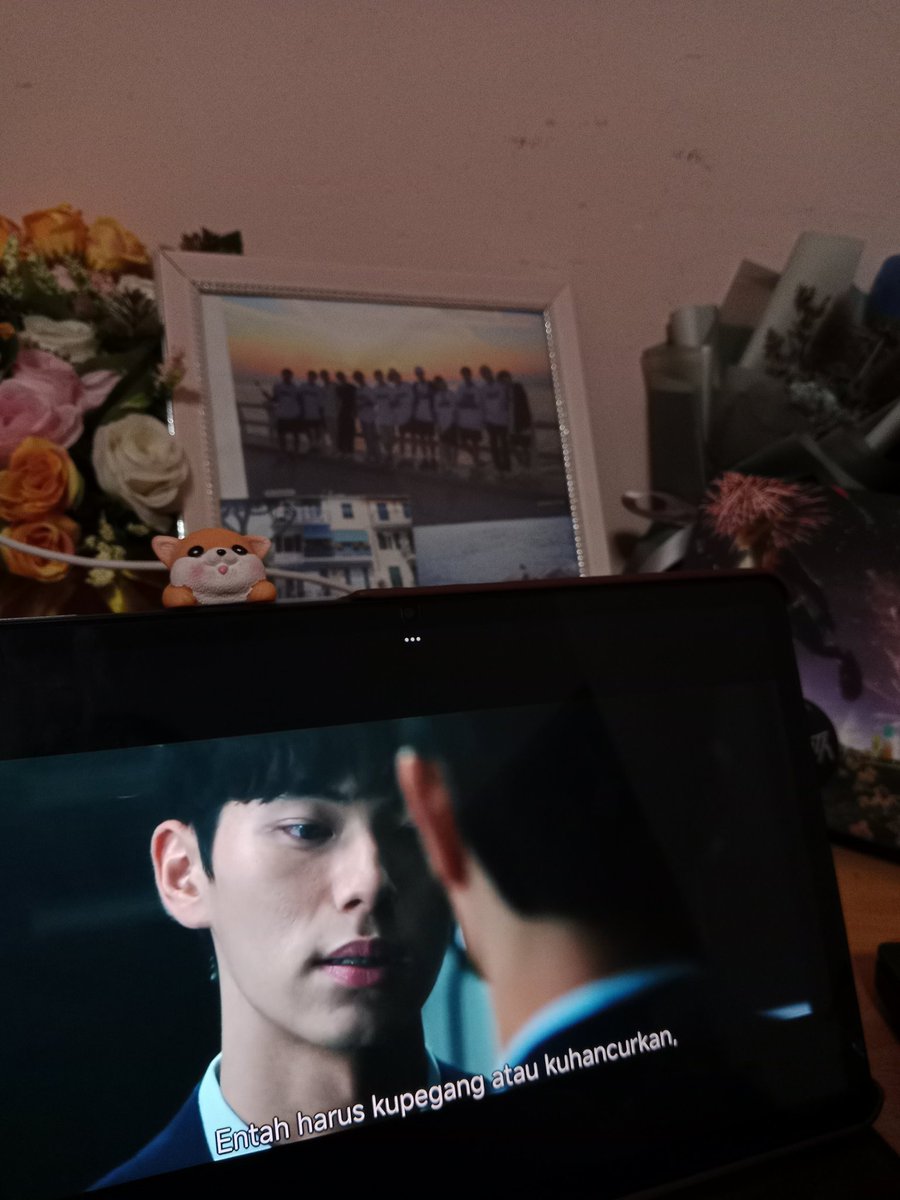 cinqamon's tweet photo. ada mingyu, nangkringggg 🥺🤏🏻 https://t.co/dtPTdsdKrm