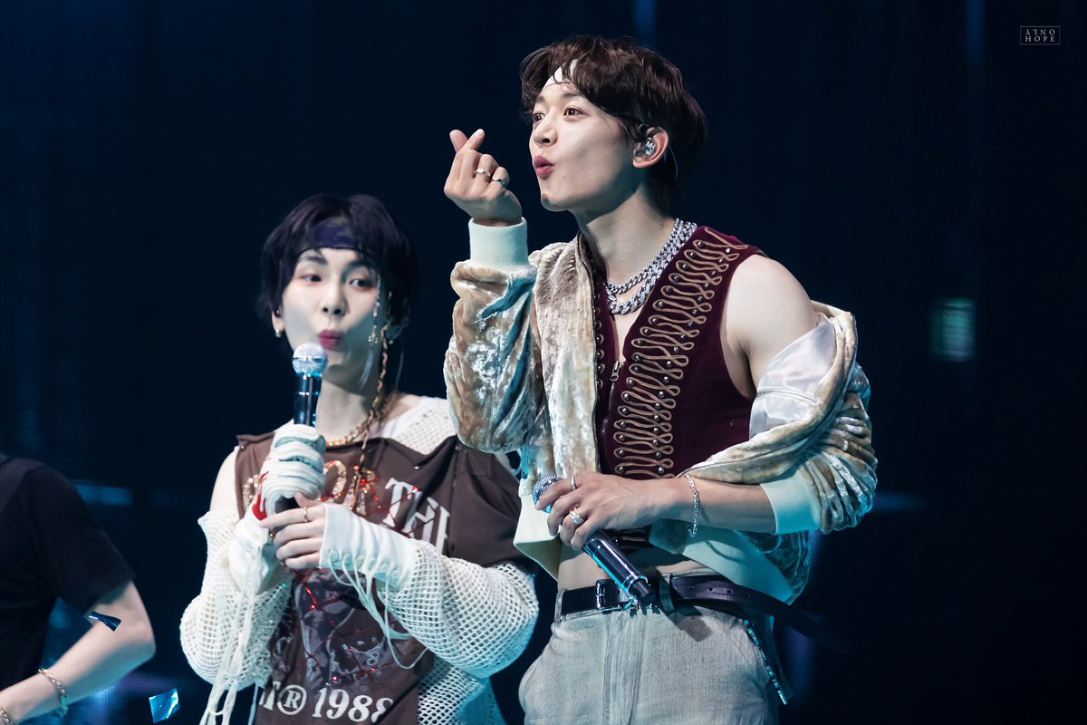 freakeychoice's tweet photo. 아 뒤에 기버미 봨ㅋㅋㅋ 밍키 너무 귀여워 >< https://t.co/QSz4u3oO5M