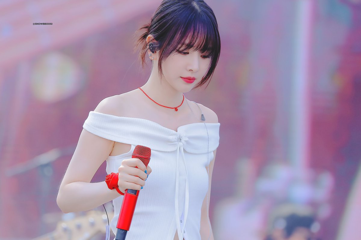 더위를 날려주는 
인간 휘쎈 ~~ 을 보고오다 
#설아