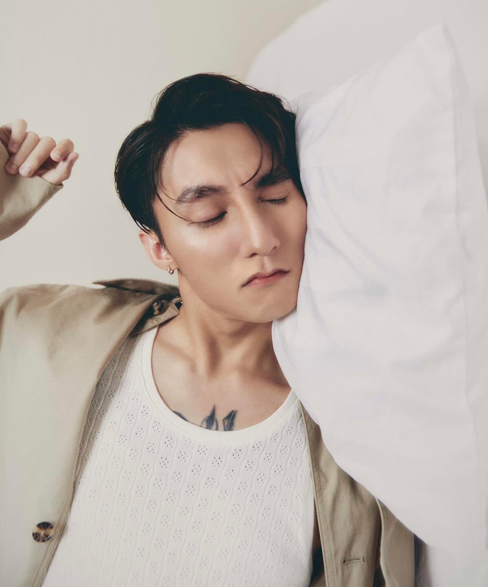 MTPGlobalUnion's tweet photo. @sontungmtp777 Don't forget to continue spreading the song🙏🏻
🎧 https://t.co/iJRGP8imGB

ĐỪNG LÀM TRÁI TIM ANH ĐAU

@sontungmtp777
#SonTungMTP #DLTTAD💍
#DungLamTraiTimAnhDau https://t.co/WuMMD2QxHZ