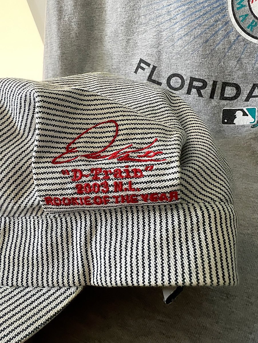 LuFromdade's tweet photo. On the way to the Ballpark to meet @Marlins legend Dontrelle @DTrainMLB Willis on his bobblehead day.. Iβll be rocking my D-Train Conductor hat βΎοΈπ #Marlinsbeisbol #TheDTrain https://t.co/vVzIYJh8XN