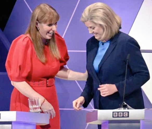 Hirpler's tweet photo. @warriorbadger @theSNP 2 cheeks of the same ๐
The #LabTory #ChuckleSisters at the end of their "acrimonious" debate which @StephenFlynnSNP won decisively
@BBCScotlandNews #bbcgms #StateBroadcaster https://t.co/hFEYg0CRUW