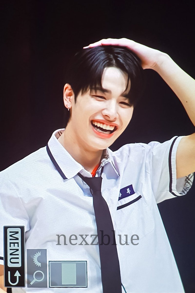 nexzblue's tweet photo. 240609 위드뮤 PRE #하루

君に幸あれ🫶

#haru #ハル #井上陽 #NEXZ #넥스지 https://t.co/YaDqPNgNXB