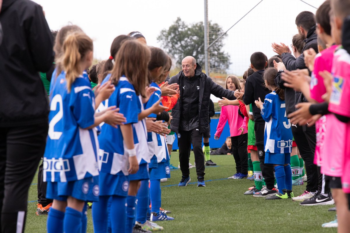Deportivo Alavés tweet media