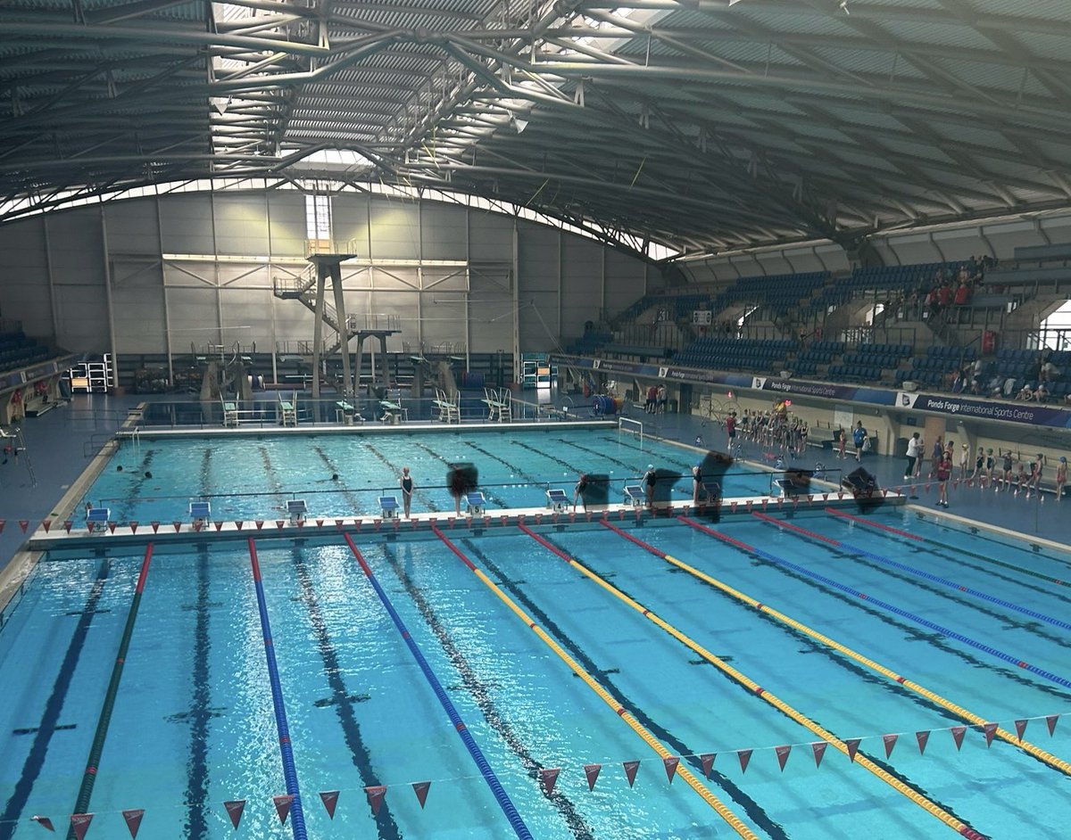 MichelleJTyma's tweet photo. @SpringvalePS amazing swimming Gala at Ponds Forge this morning for N! So proud of her, it was very nerve wracking and she gave it her all 🏊‍♀️💪 https://t.co/CYkwZZnsN4