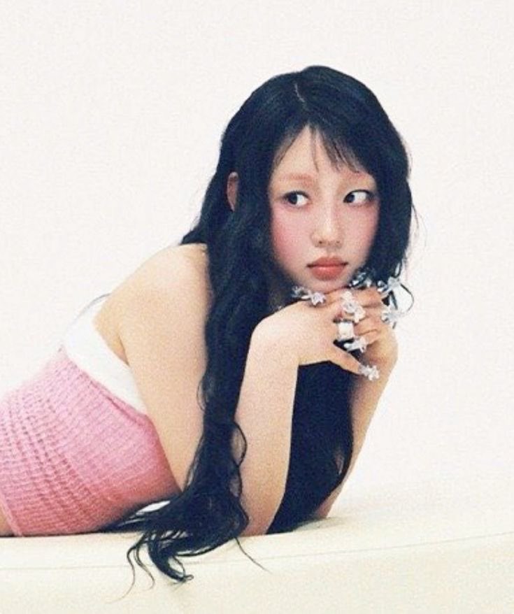 ✦ 𝓖𝓞𝓞𝓓﹠𝐄𝐕𝐈𝐋 ✦ 🦢3ᴅ ʀᴏʟ ! tweet media