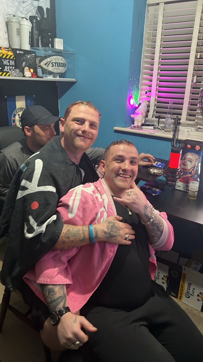 Well, if you missed it, I was crowded WINNER 🏆  and the loser was punished, and we hit our goal, so as promised, here's proof I am a man of my word. I  now have amber hair  #kickiswhereitsat