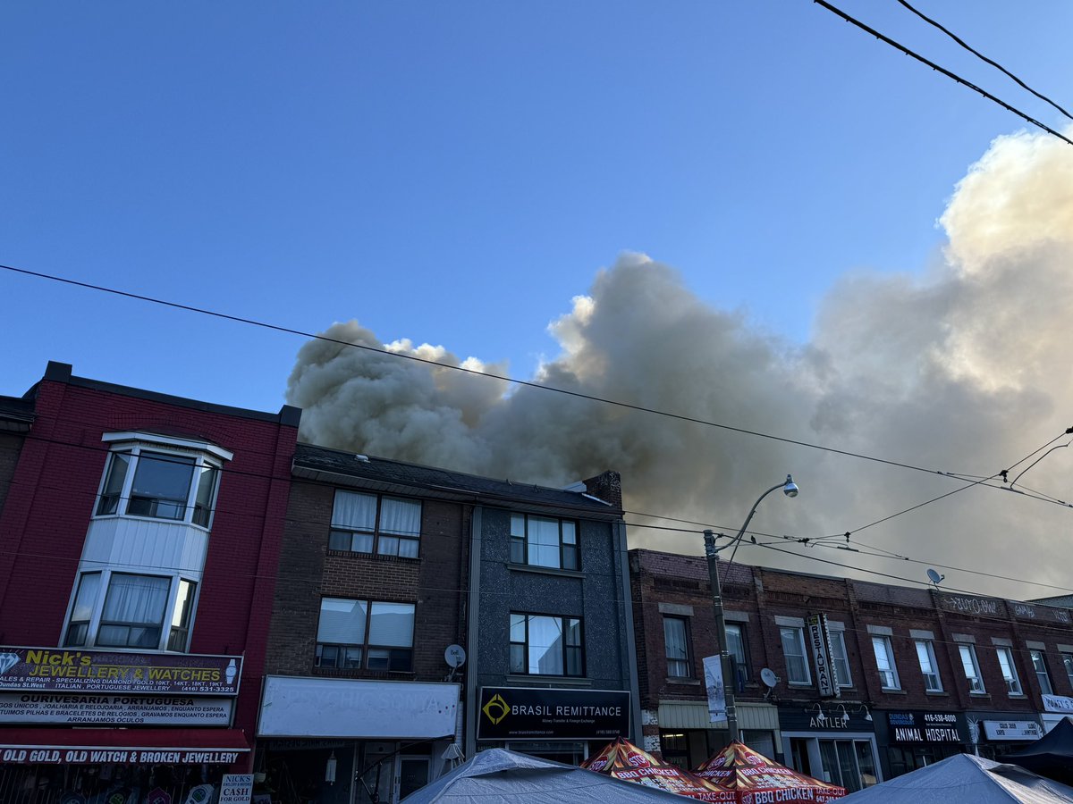 pathammavong's tweet photo. Fire at what looks like St. Anne’s church near Dundas and dufferin https://t.co/OCFNRa8Xip