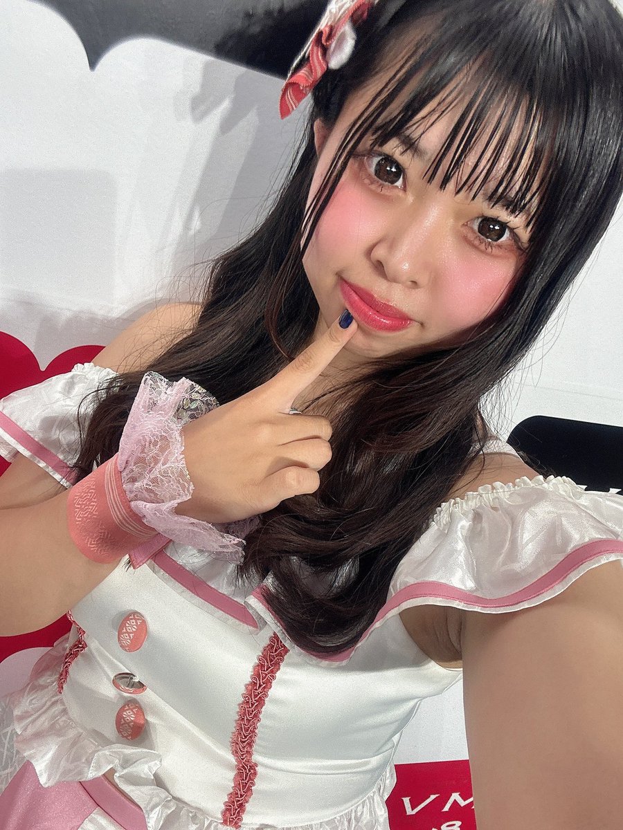 ami_orihime's tweet photo. ちょっとだけ配信遅くなりそう🙏🙏🙏 https://t.co/266H4s47EV