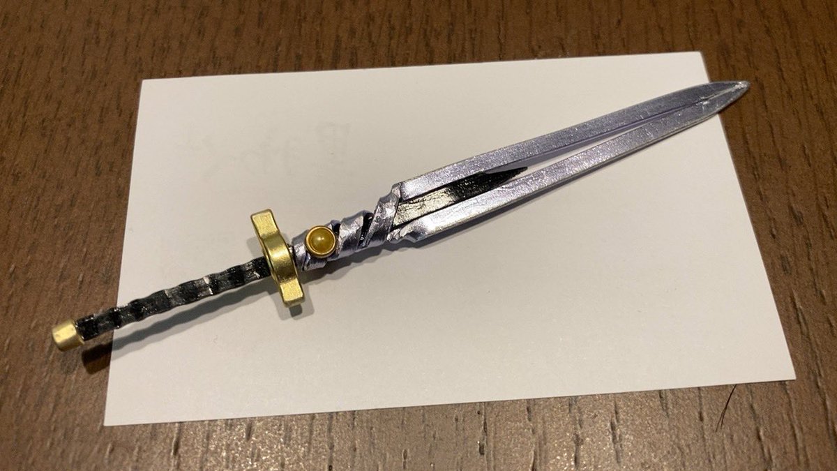 #れみむら9
絵柄やキャラデザにビビっときたサークルさんを回らせていただきました 武器も手に入れた 