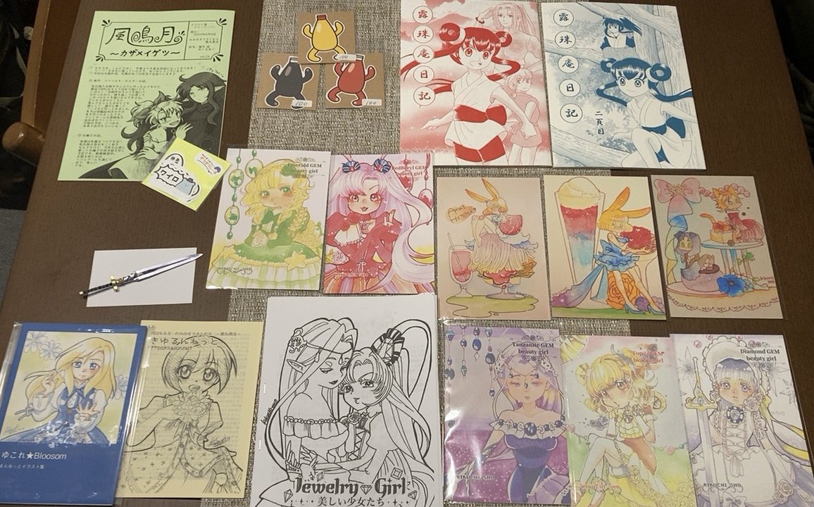 #れみむら9
絵柄やキャラデザにビビっときたサークルさんを回らせていただきました 武器も手に入れた 