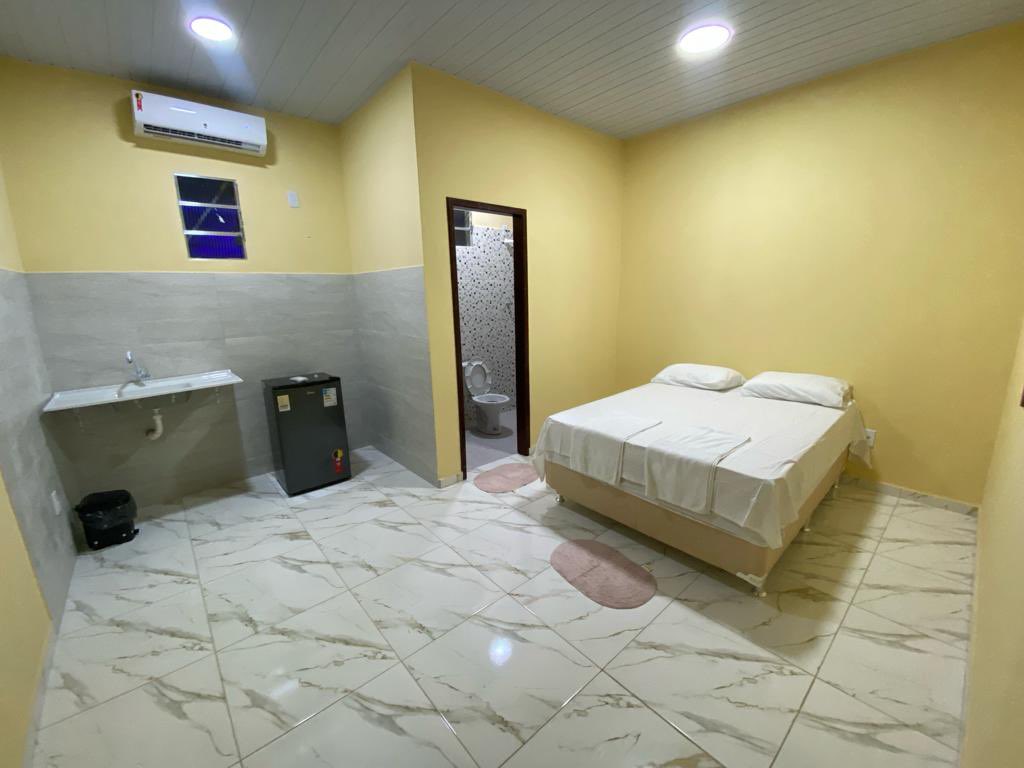 eduhonorato's tweet photo. Hospedagem em Parintins. Suíte com ar condicionado na frente do bumbodromo. Um casal desistiu. Valor 3800. Contato João: 92 99156-6446.
É o local onde eu fico. É simplesmente perfeito! https://t.co/pqHADtrps7