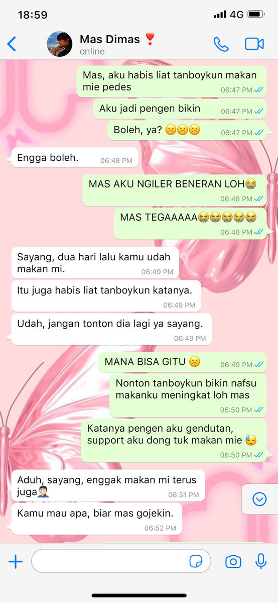 zirisuk's tweet image. baginilah kalau punya suami dokter 😐

——
#wolfppies #wintke one tweet au.