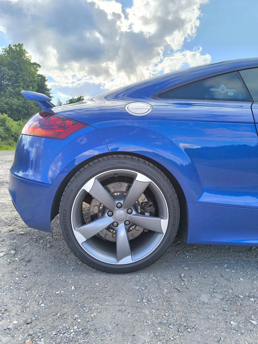 Amazing view #vista with the #sky the #English #countryside and a manual Audi TT RS Plus! #modifiedcars #tunedcars