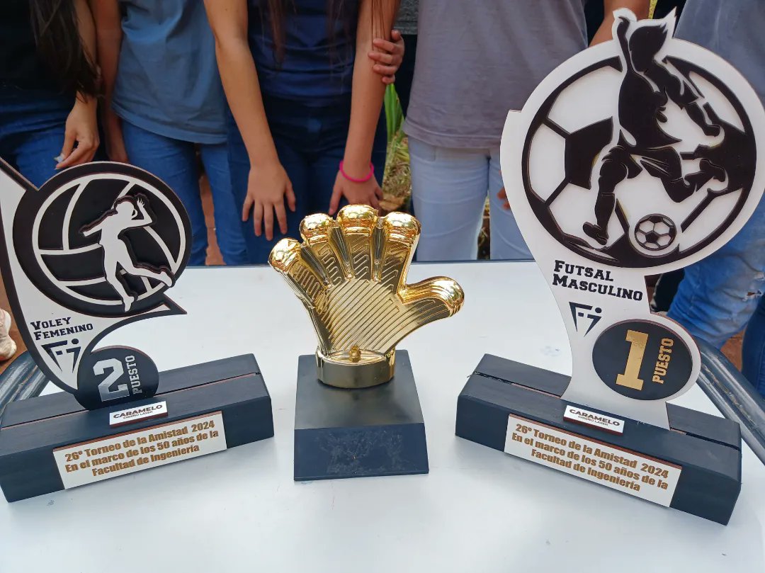 epet35's tweet photo. 1° en Fútbol de Salón y 2° en Vóley Femenino.
Participamos representando al municipio del 26 TORNEO INTERCOLEGIAL DE LA AMISTAD organizado por la Facultad de Ingeniería de Oberá consiguiendo acceder a ambas finales. Felices es poco... @CGEMisiones @misioneseduca @primeraedicionw https://t.co/keqS7VPrXh