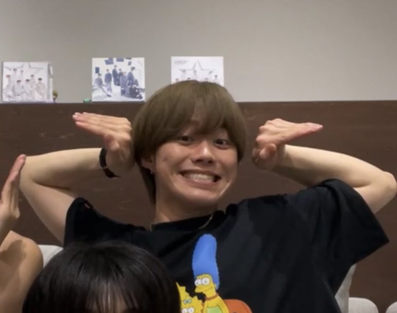 nanilavu's tweet photo. マジで可愛いんだけどwwありがとうございます😭ユニットグッズも可愛いしかずくんの笑顔を毎日思い出して本当ポジティブになれる気がする💚
#大橋和也 https://t.co/GDwHaPsh4I