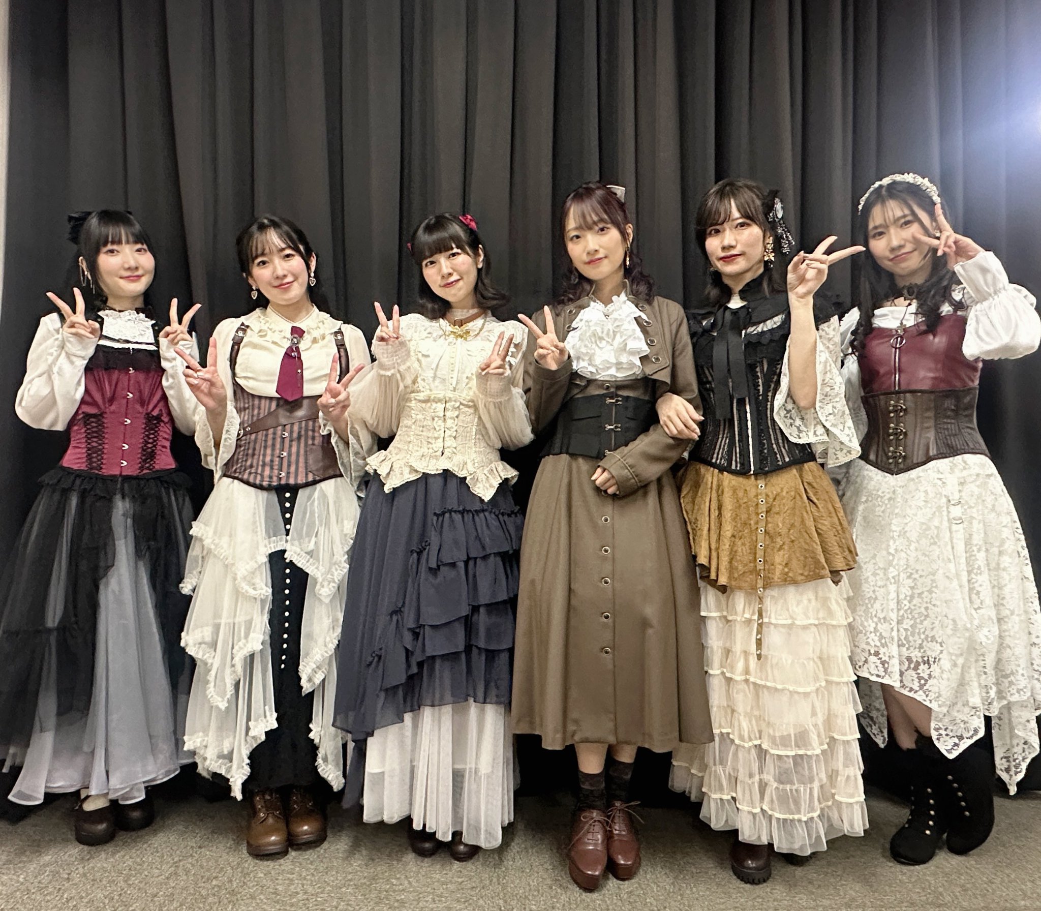 蒸汽電影都市　等身大タペストリー-蒸気の世界-　涼本あきほ 等身大タペストリー-電影の世界- | 蒸汽電影都市 グッズショップ