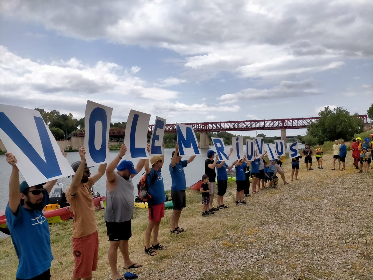 JordiJordanEbre's tweet photo. Un any més la Plataforma en Defensa de l'Ebre organitza la piraguada en defensa del riu. Gràcies per la vostra perseverança i lluita en defensa de l'Ebre,del Delta i del Territori. Lo riu és vida! @PDE
#plataformaendefensadelebre #deltadelebre #terresdelebre #tortosa #loriuesvida https://t.co/5ameQrDHNS