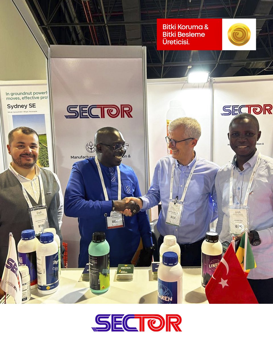 sectortr's tweet photo. Senegal Tarım Fuarında çiftçilerimizle buluştuk.
Senagro’da çiftçilerimizin bitki koruma ve bitki besleme ürünlerimize yoğun ilgisi ile etkinliğimizi tamamladık. Bizlere katılan tüm çiftçilerimize ve tarım insanlarına teşekkür ederiz.
#sectoragriculture #senagro #senegal https://t.co/m7BU4w5MOa