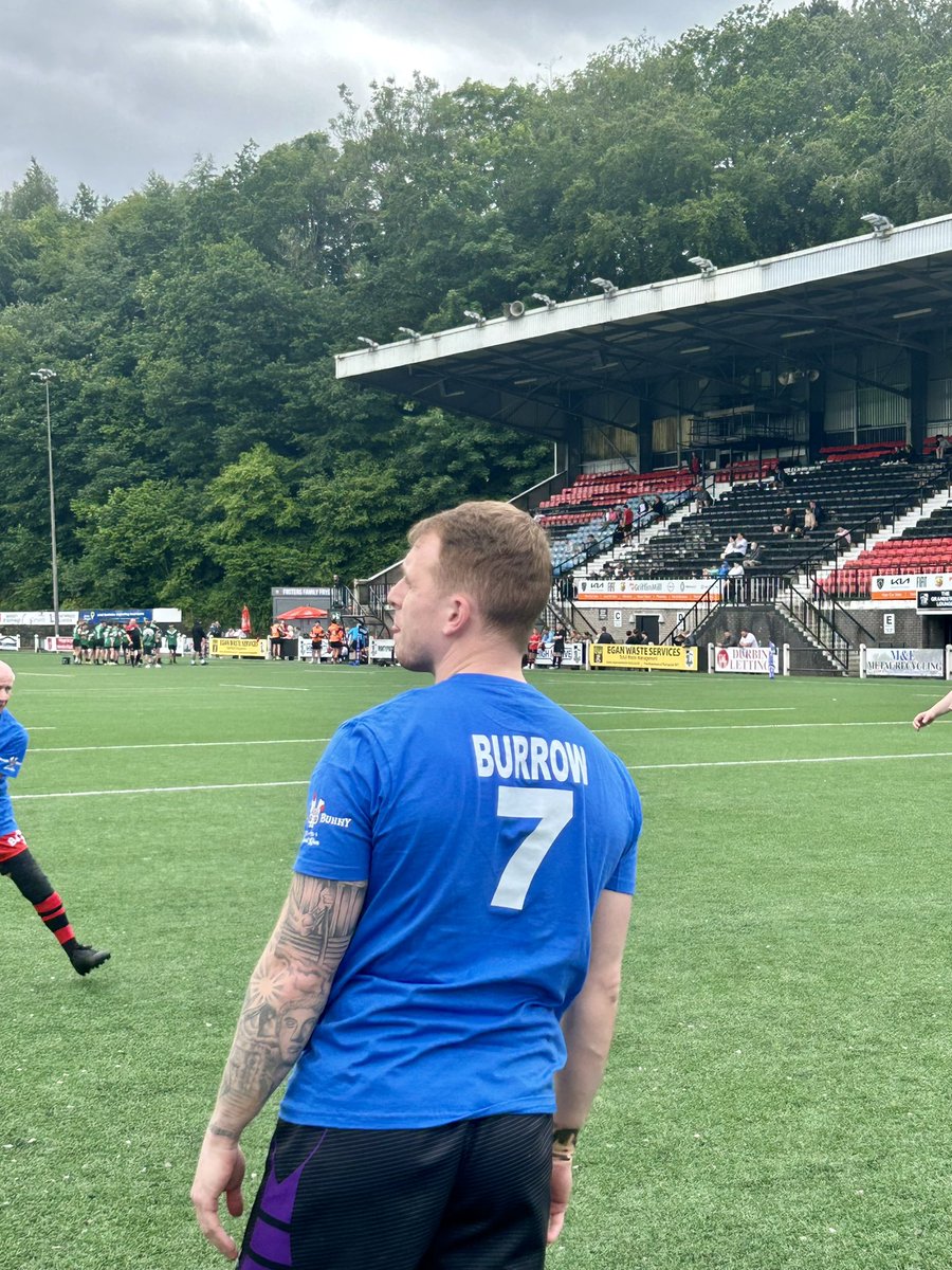 TeamColostomyUK's tweet image. Paying tribute to #RobBurrow in the warm ups