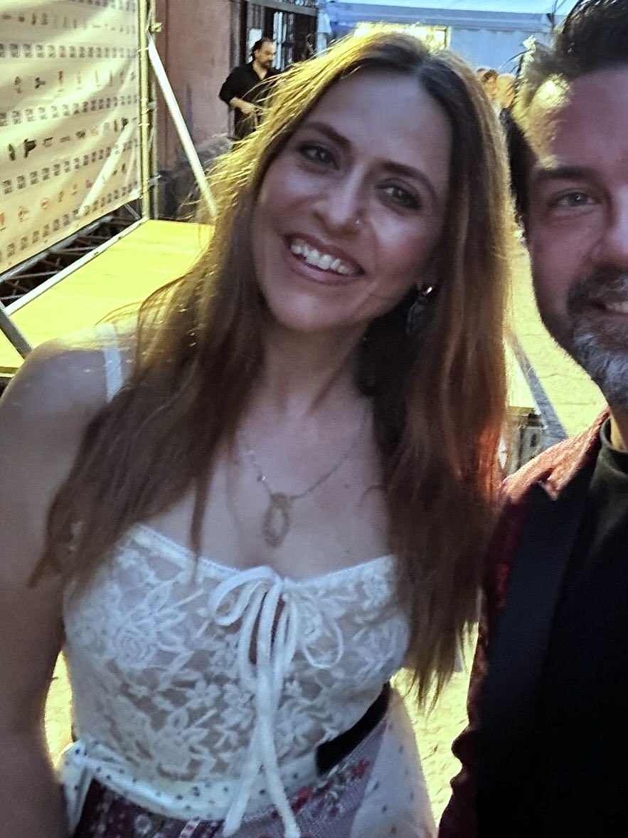 não mas COMO ASSIM ESSA 👇🏼 mulher vai cinquentar semana que vem??????