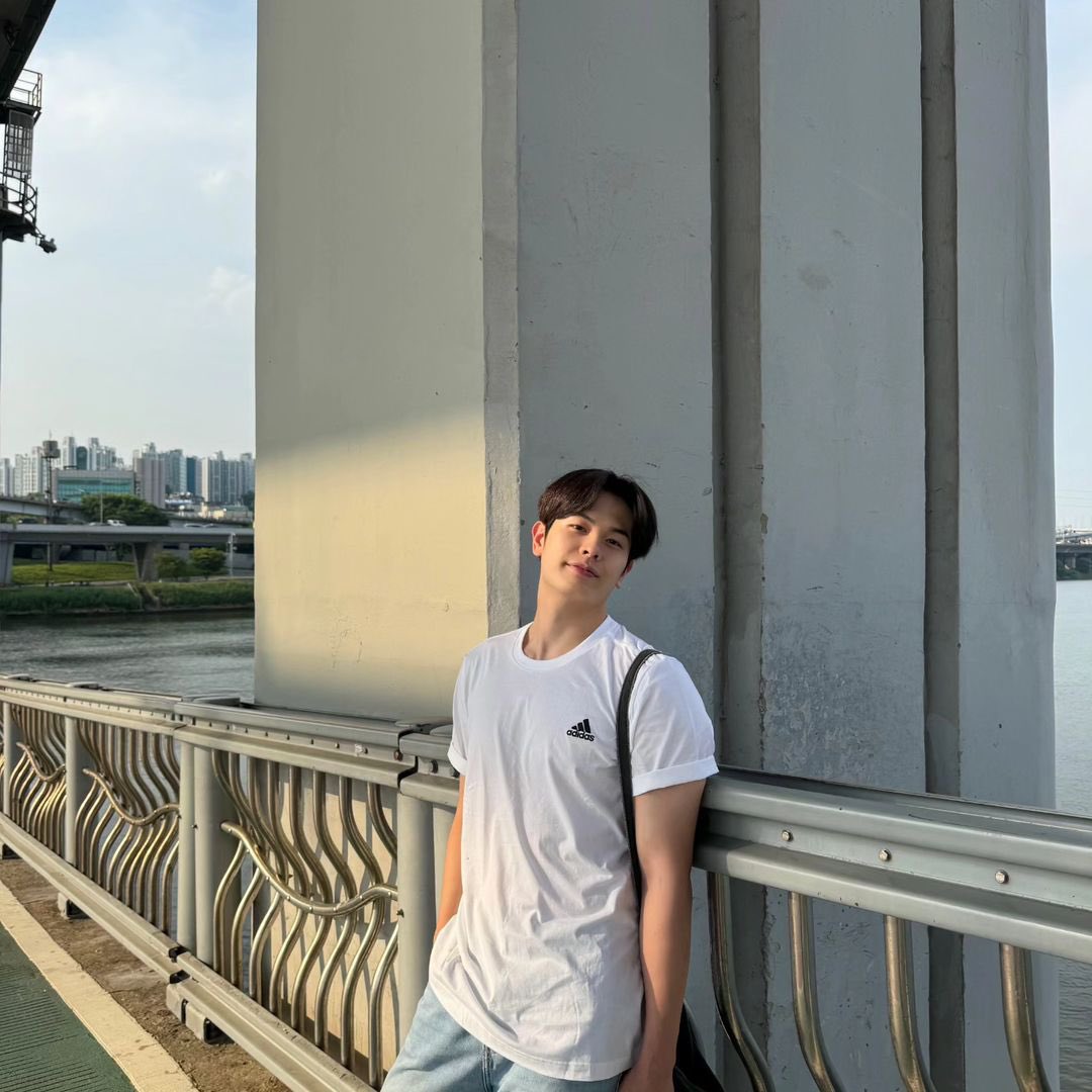 jmxngx's tweet photo. 240609 #정민규 #JUNGMINGYU 인스타 

잠수🏊‍♂️🏊‍♂️교🌉🌉 https://t.co/wDipIwXzeq
