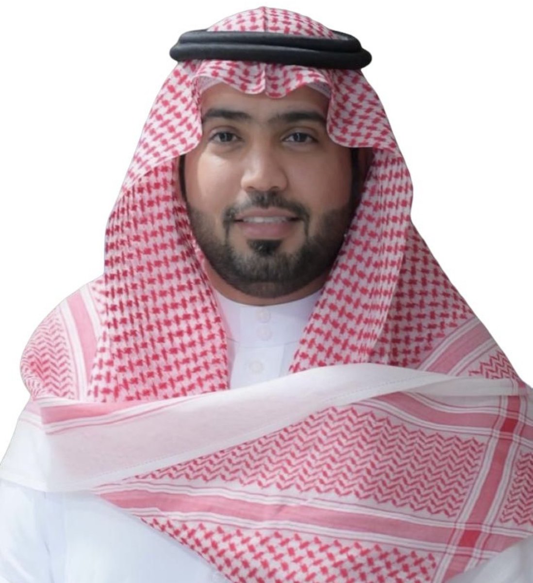 PRAGOVSA's tweet photo. رئاسة الشؤون الدينية؛ تقيِّم مسارات الحوكمة ؛و قياس الأثر، وتحقيق رضا الحجاج؛ لخطة موسم حج ١٤٤٥هـ.

عززت رئاسة الشؤون الدينية للمسجد الحرام والمسجد النبوي مسارات الحوكمة؛ وتقييم الأثر؛ للوصول إلى أعلى معايير الأداء، ومؤشرات القياس، والتميز التشغيلي، ورفع جودة الخِدمات الدينية؛ لخطة الرئاسة في موسم حج ١٤٤٥هـ ؛ ومدى تحقيقها لرضا الحجاج، وإثراء تجربتهم الدينية، وتهيئة الأجواء التعبدية؛  لتعظيم مكامن القوة، وتحويل الفرص إلى تحديات؛ لإيجاد الحلول المناسبة لها؛ وفق التقارير المرفوعة من الادارات الدينية؛ منذ بداية الموسم ؛حتى الاسبوع الاول من شهز ذي الحجة 

وقال سعادة الأستاذ: منصور بن عبدالله المطرفي؛ المشرف على الشؤون  القانونية والحوكمة  في رئاسة الشؤون الدينية: إن حوكمة خطة موسم حج ١٤٤٥هـ؛ تهدف إلى تحقيق التميز والجودة؛ لتمكين ضيوف الرحمن من أداء العبادات والمناسك على بصيرة وهدى، في بيئة وسطية دينية مثرية، وحوكمة وعمل مؤسسي؛ لتعزيز نقاط القوة والإبداع، وتجويد المخرجات؛ بما ينعكس على جودة الخِدمات الدينية، وأداء العاملين بالمنظومة.

وأضاف: أن الاستراتيجية المستقبلية للرئاسة؛ وضعت مستهدفات ومؤشرات؛ لحوكمة عمل المنظومة الدينية في الحرمين الشريفين، وضمان تنفيذ مرتكزاتها، المواكبة لرؤية المملكة العربية السعودية 2030، مع العناية بالبيئة التعبدية، والأجواء الإيمانية، وتفعيل رسالة الأئمة والمؤذنين، والعلماء، والمدرسين، وحلقات تحفيظ القرآن الكريم، والسنة النبوية المطهرة، والمتون العلمية.

وتمحورت  خطة موسم حج ١٤٤٥هـ؛ في نقاط، وهي: استثمار شرف شعيرة الحج، وتأكيد فضلها ومكانتها من الإسلام، وإثراء تجربة الحجاج دينيًا، ومحورية الضيف وتحقيق رضاه، من خلال البرامج النوعية المتعددة، والجودة والتميز، وتعميق الدور التكاملي والتناغمي والتنسيق مع شركاء النجاح؛ لإعزاز رسالة الحرمين الوسطية محليًا وعالميًا.