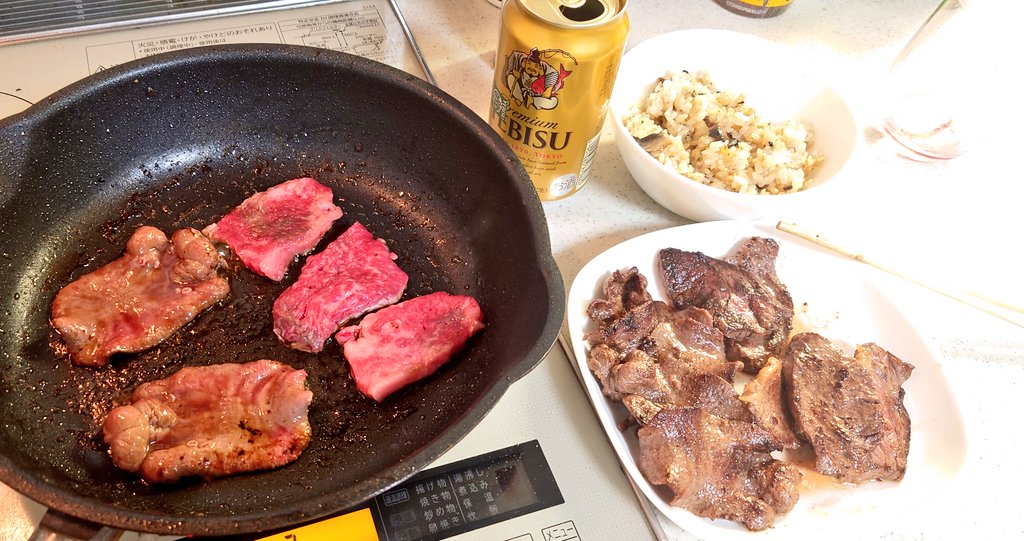 r2tou's tweet photo. ヴィーガン1日目。
今日はチートデー https://t.co/E5fxjZodJ2