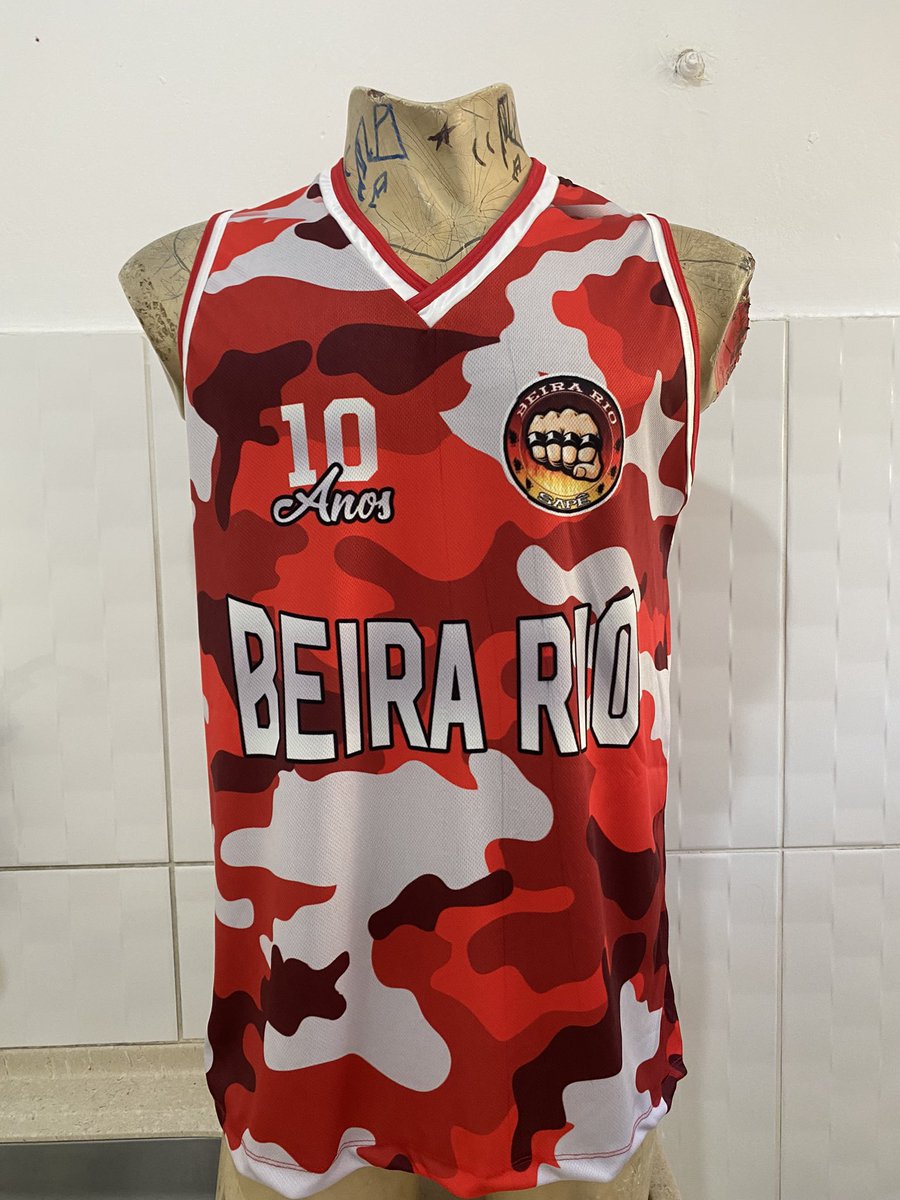 BeiraRio2016's tweet photo. Hj o nosso Dia já começa com essa pedrada dos cria, manto novo na rua trem e nós "Os Cria Ea Razão"..🔥🔥
#BeiraRio10AnosRetroDosCria🔥🔥
#EternoCaçaRatinho🌟🌟
#RyanVive😇 https://t.co/6eOVIAotPO