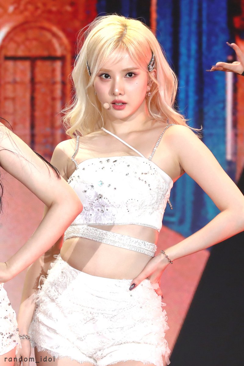 random_idol tweet media