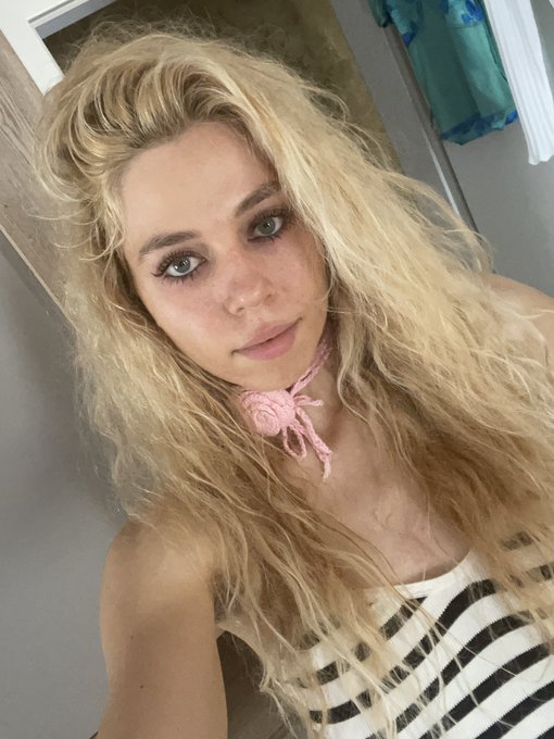 Online https://t.co/4jmfV3XGgt