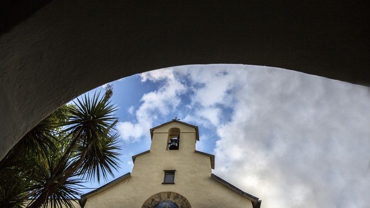 vaticannews_it's tweet image. Torna oggi, 9 giugno, nei #PaesiBassi l’iniziativa “Monasteri aperti”: in una trentina di strutture, religiose e religiosi accolgono i visitatori raccontando storie e motivi di una scelta di consacrazione contemporanea.
#VaticanNewsIT
vaticannews.va/it/chiesa/news…