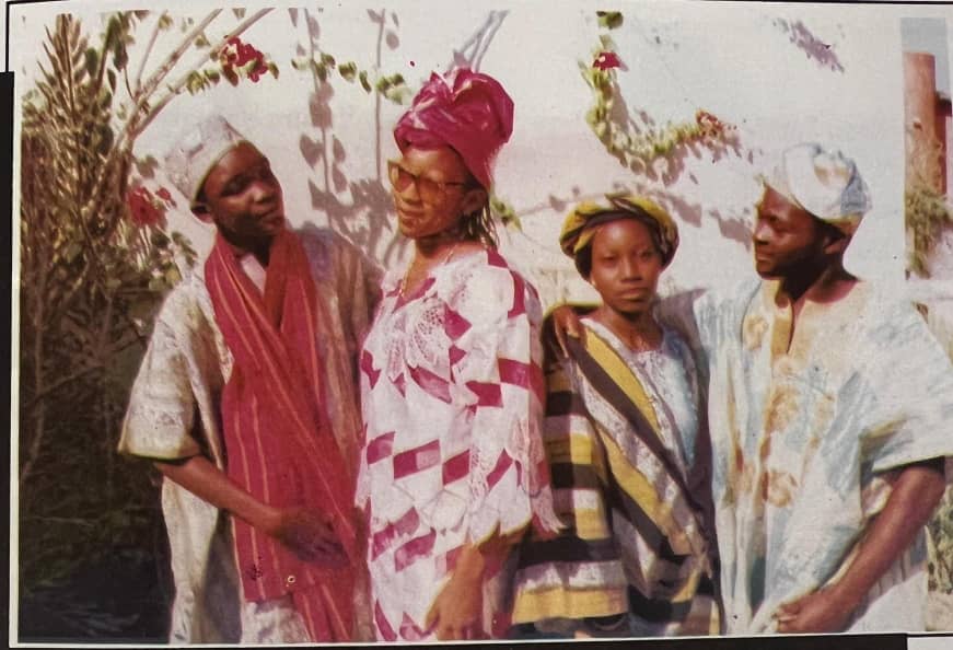 ZCKAlumni's tweet photo. Throwback! Spot 2 familiar faces out of 4. Can you guess the graduation year? And... Who else can recognize some of the faces? Take a guess and tag them! #ZamaniCollegeAlumni #ZamaniCollegeKaduna #ZamaniCollegeAbuja #ZOSA #ZOSAThrowback https://t.co/hK2cHW7fgF