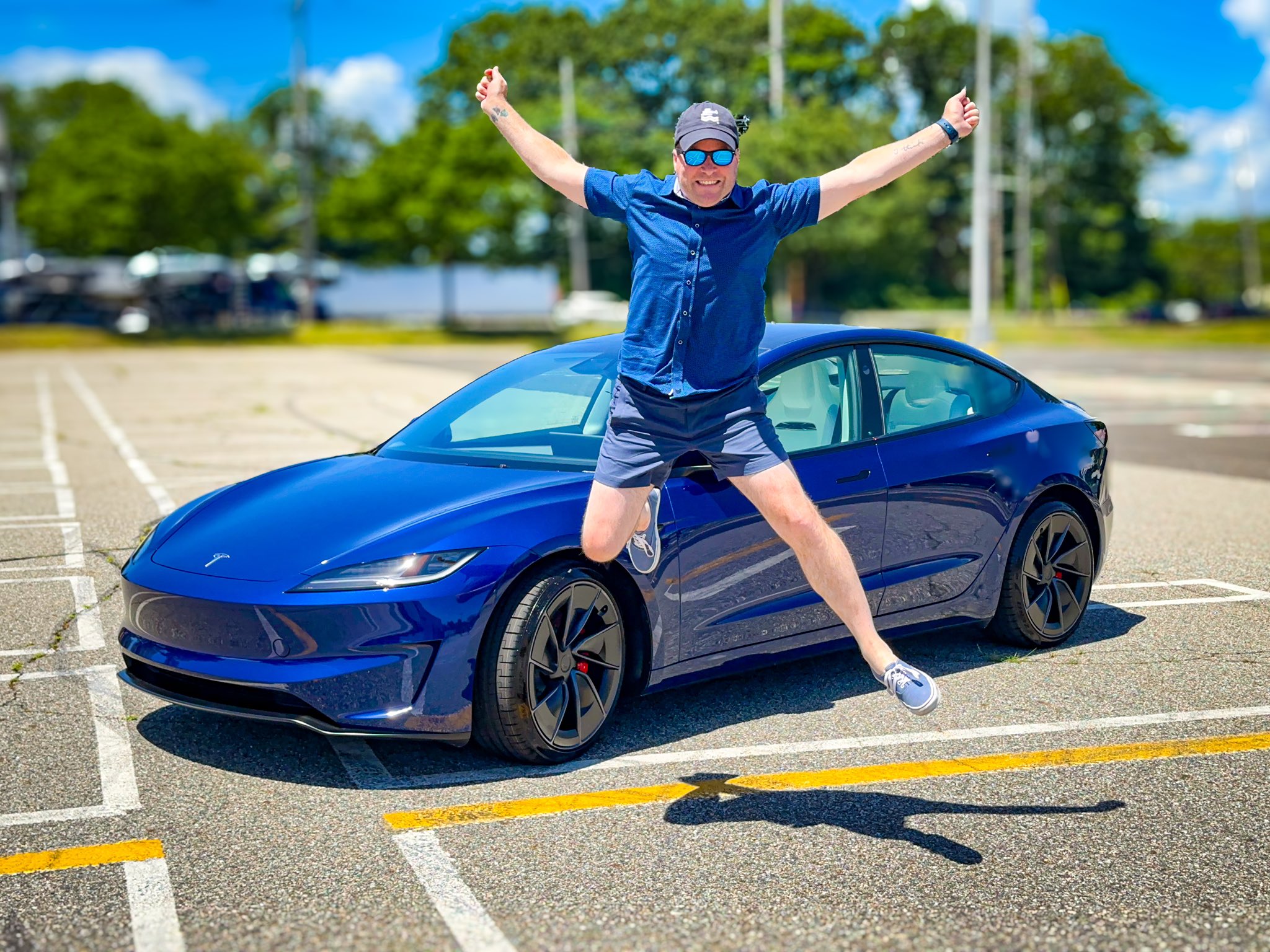 Tesla model 3 blue with white interior discount