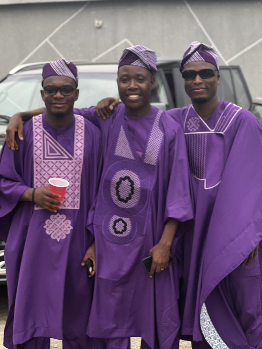 su_providence's tweet photo. What’s an exciting moment with my brothers @taiwoalabiho2 @Mazi_OJD @Tife_Akinyemi @aleey_pepe @realJust_ice @ojuroungbesodiq at the #TheAlaos yesterday. We had the best of fun. And again I was glad to finally meet Mr ‘Ire oooo’ companion after his police tour😂 https://t.co/3fmm94Qh0l