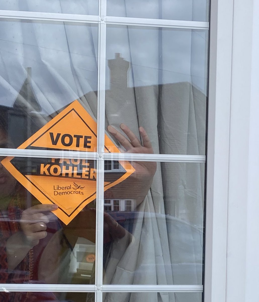 In less than hour I had 3 posters up and requests for garden posters too. #LibDems are winning here in #Wimbledon. We are the only party who can beat the Tories here. #VoteLibDem  (2/2)