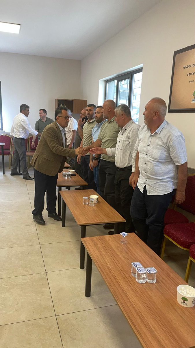 av_hasanteke27's tweet photo. Şehitkâmil İlçe Başkanlığı önceki dönem Yönetim Kurulu Üyesi ve İlçe Sekreteri Mehmet Güneş kardeşimizin genç yaşta hakkın rahmetine kavuşan oğlu için Büyükşehir Belediye Başkanımız @FatmaSahin'in  selamını ileterek taziye dileklerinde bulunduk.
@RTErdogan @FatmaSahin https://t.co/3AHjjiAudA