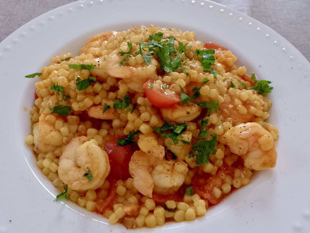 EdoTwitt_'s tweet photo. Ore 15, pranzo domenicale 😁
Si, lo so, oggi c’è chi va a votare e chi non ci va, ma a prescindere, non facciamoci dividere!
Dopo tutto, chi se ne #fregola 🤗 https://t.co/8oVkueS6HR