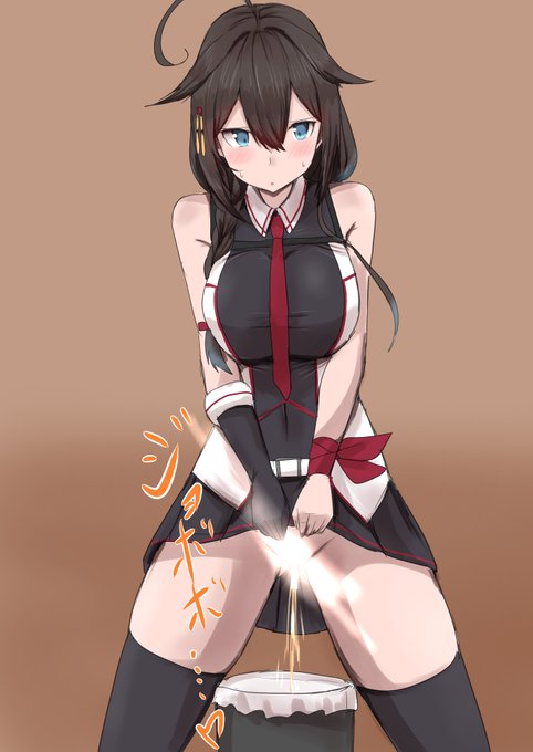 お題の我慢出来ずにゴミ箱におしっこしちゃう時雨ちゃんです。 